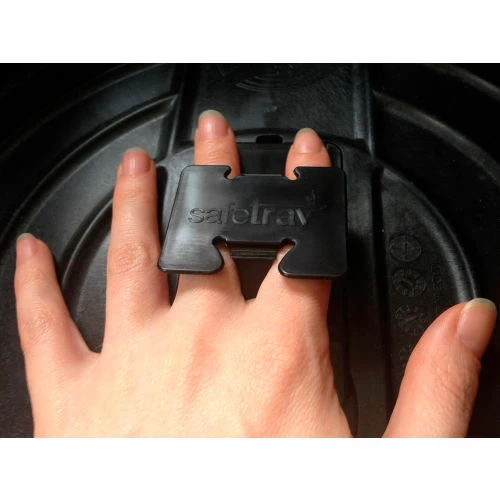 Flash Sale ๐ SafeTray, 16" Round Serving Tray, Black, Pack of 12 ๐ 5 Flash Sale ๐ SafeTray, 16" Round Serving Tray, Black, Pack of 12 ๐ - Image 5